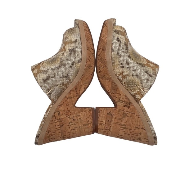 Johnston & Murphy Tan Cream Snake Print Cork Heeled Sandals Size 9 Women’s - Picture 6 of 9